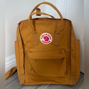 Fjallraven Patch Logo Kanken Water-Resistant Cotton Zipper Convertible Backpack